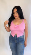 Load image into Gallery viewer, Pink Ribbed Rose detail Top

