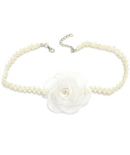 Load image into Gallery viewer, Rose Pearl Chocker
