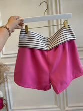 Load image into Gallery viewer, Summer Stripped shorts

