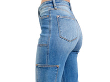Load image into Gallery viewer, Lilly Cargo Jeans
