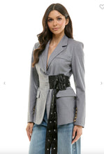 Load image into Gallery viewer, Chic Mode Blazer
