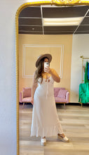 Load image into Gallery viewer, White Maxi Dress
